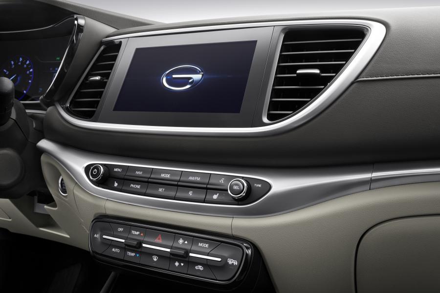 Детали интерьера Trumpchi GA4 2018 года  (фото 8 из 11)